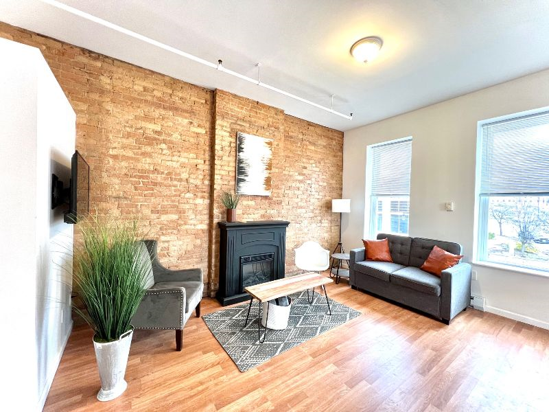 Newly Renovated Apt Near St Joseph's Hospital /... - Photo 1