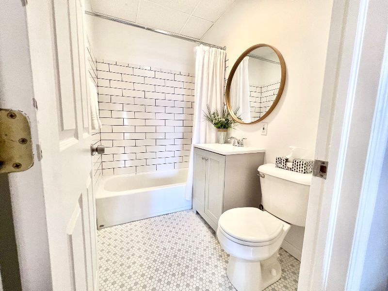 Newly Renovated Apt Near St Joseph's Hospital /... - Photo 7