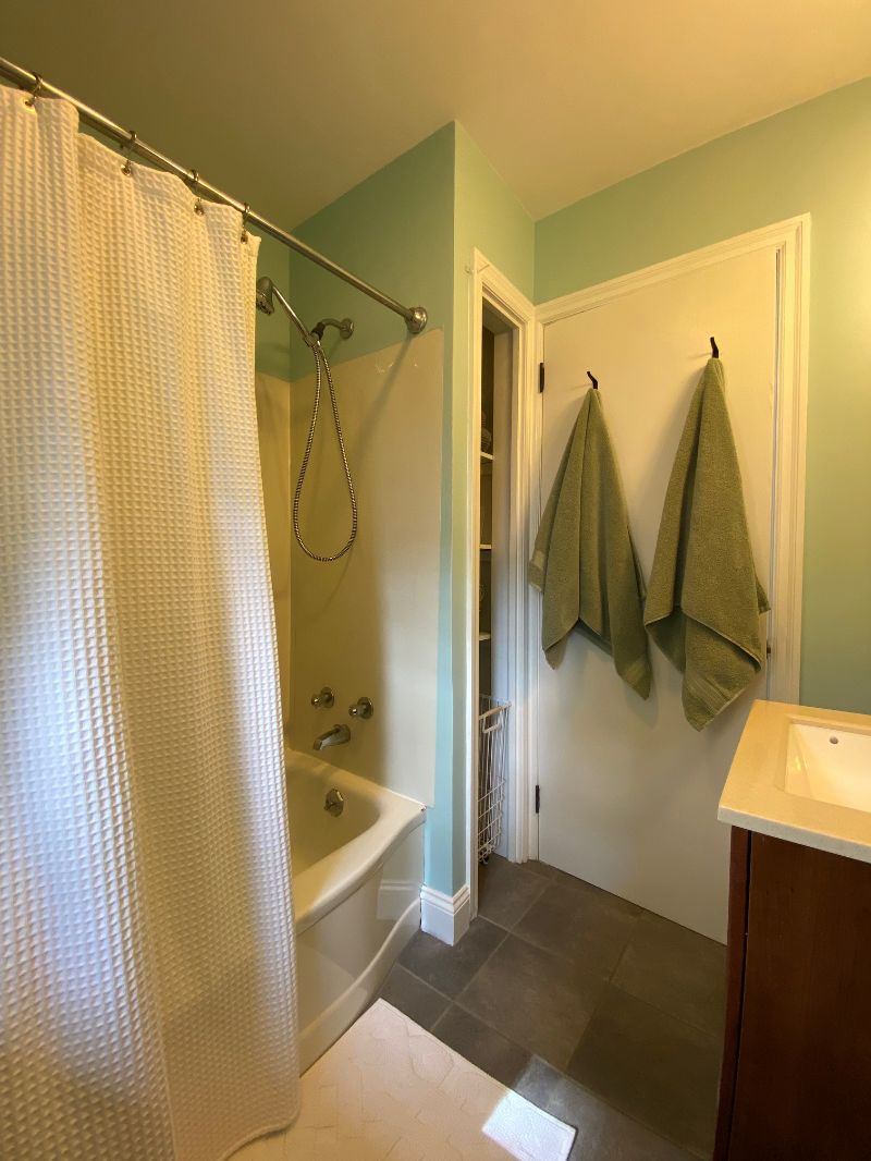 Quiet studio, close to UVM Medical Center, UVM and Downtown Burlington - Photo 6