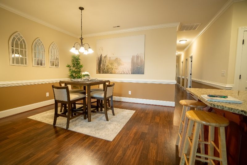 3BR Nearly New Construction, Beautifully Furnished - Minutes from Vidant, Stunning, Best Neighborhoo - Photo 5