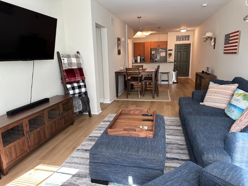 Beautiful Modern and Ideally Located Apartment Near Downtown San Diego - Photo 4