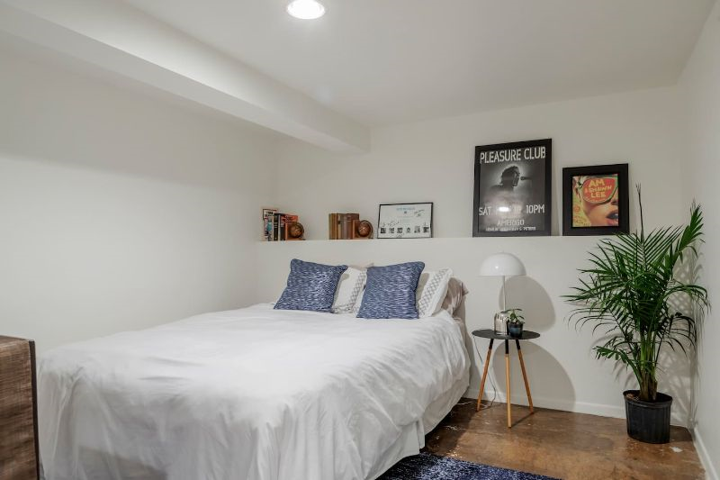 Parking + Washer + Dryer/ Yard/ Centrally Located | Silver Lake/ Echo Park- Great location - Photo 5