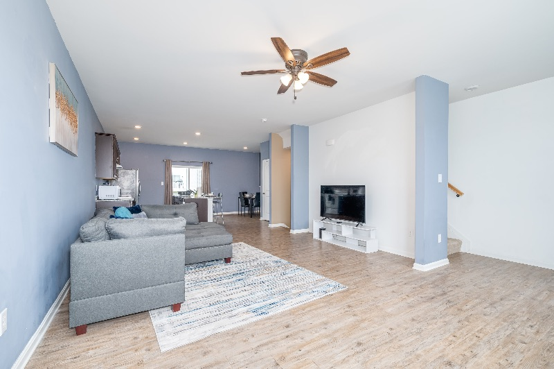 3 Bedroom Townhouse near Medical Centers - Photo 8