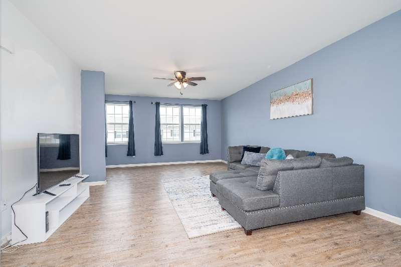 3 Bedroom Townhouse near Medical Centers - Photo 9
