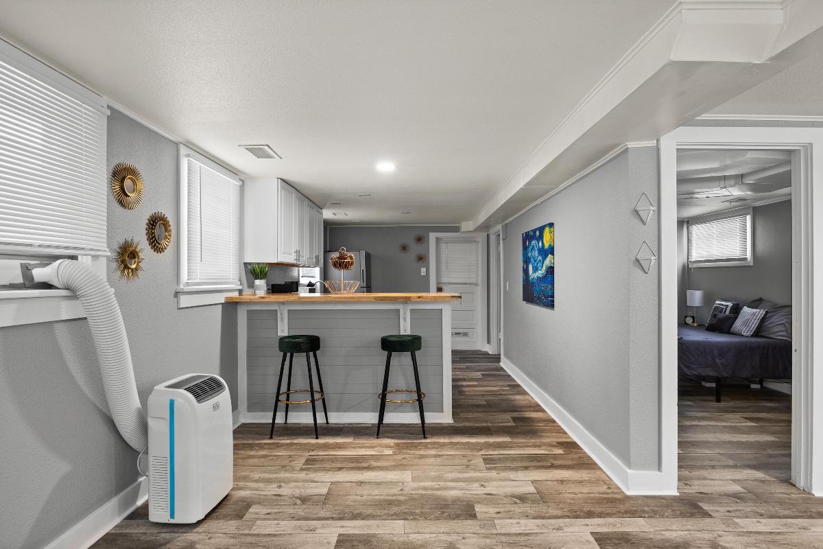 Cute and Quiet Apartment close to hospital and downtown - Photo 6