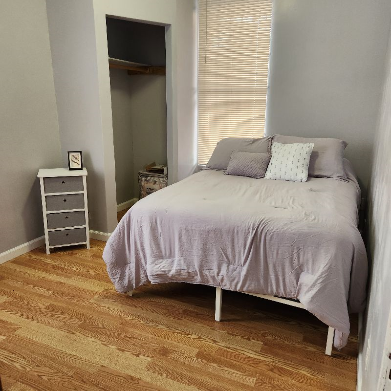 Charming 2BDR Apartment in St. Louis, MO - Photo 5
