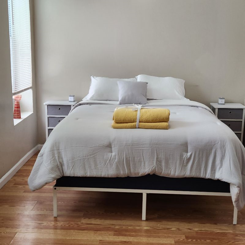 Charming 2BDR Apartment in St. Louis, MO - Photo 8