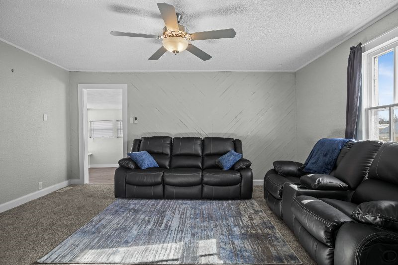 Beautifully Remodeled Home - Photo 5