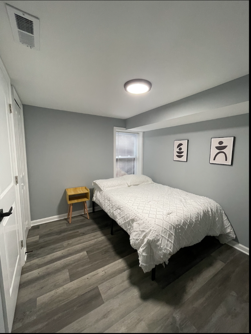 FURNISHED SHORT TERM LEASE! - Photo 6