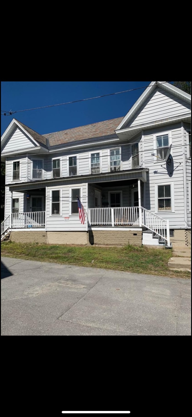 Rooms for rent in spacious large duplex - Photo 1
