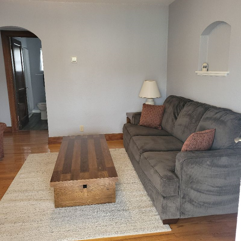 2 BR, Remodeled , Stand Alone Apartment - Photo 6