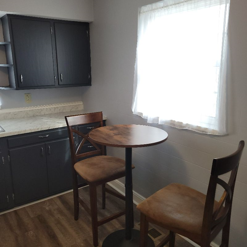 2 BR, Remodeled , Stand Alone Apartment - Photo 5
