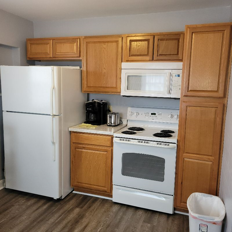 2 BR, Remodeled , Stand Alone Apartment - Photo 2