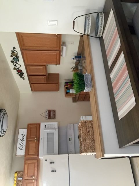 Cozy 2 bed apartment -Close to Hospitals-Plenty of Parking - Photo 8