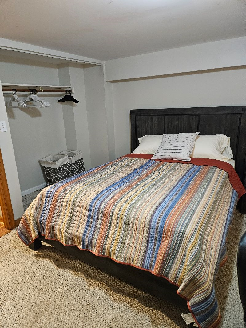 One-bedroom basement apartment in historic Mt. Pleasant, DC - Photo 1
