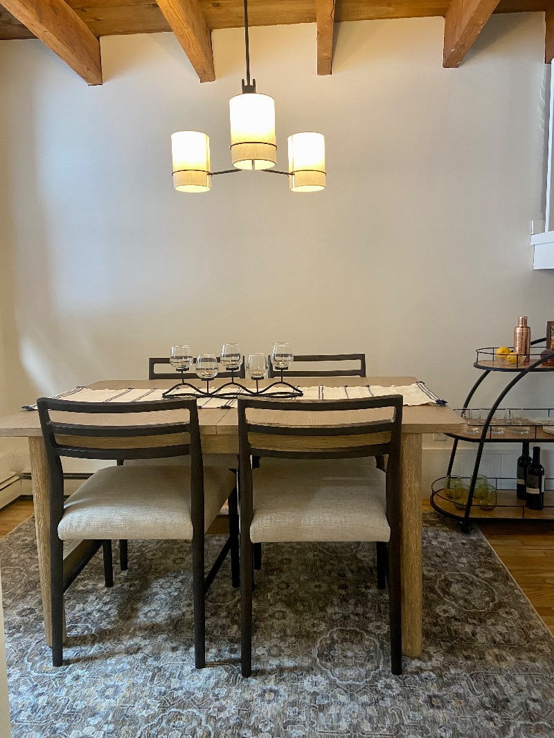 Newly Renovated Two Bedroom - Photo 12