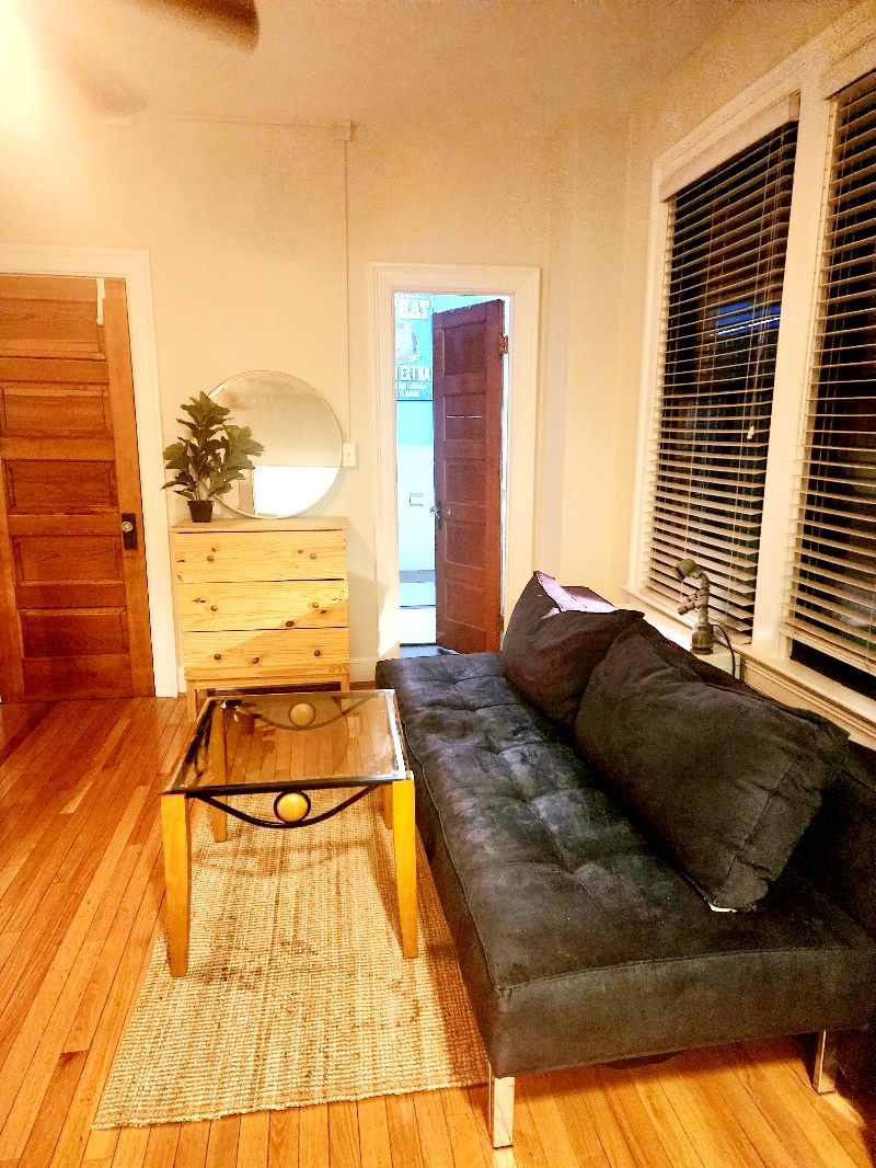 Downtown Chic Studio - Photo 7