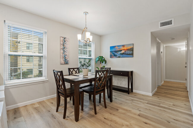 Classy 3BR/2BA with large pool in HEART of SOCO - Photo 11