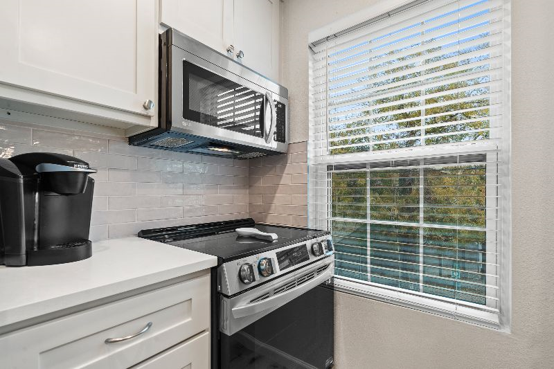 Classy 3BR/2BA with large pool in HEART of SOCO - Photo 7