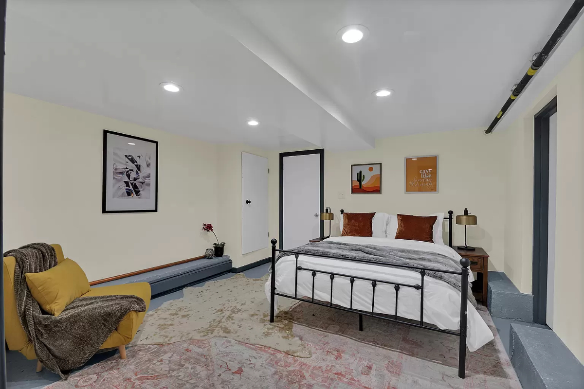 West Village Midterm - Nearby NYU, Soho, Midtown - Sleeps 6 - Photo 2