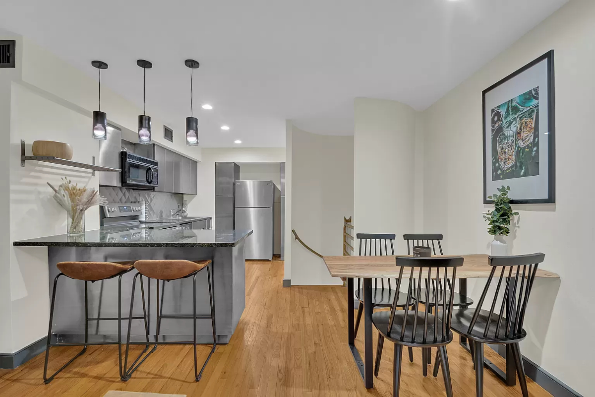 West Village Midterm - Nearby NYU, Soho, Midtown - Sleeps 6 - Photo 9