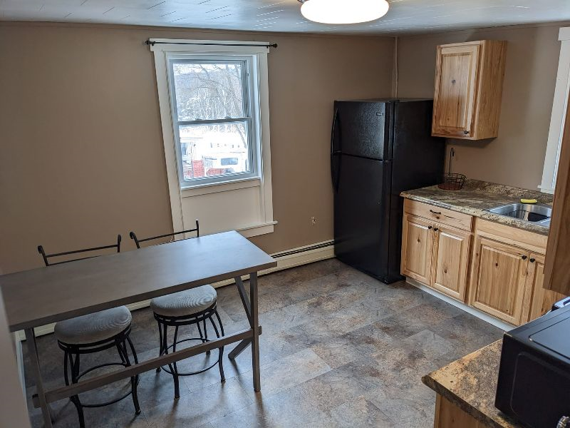 Cozy Apartment in the heart of Central Vermont - Photo 3