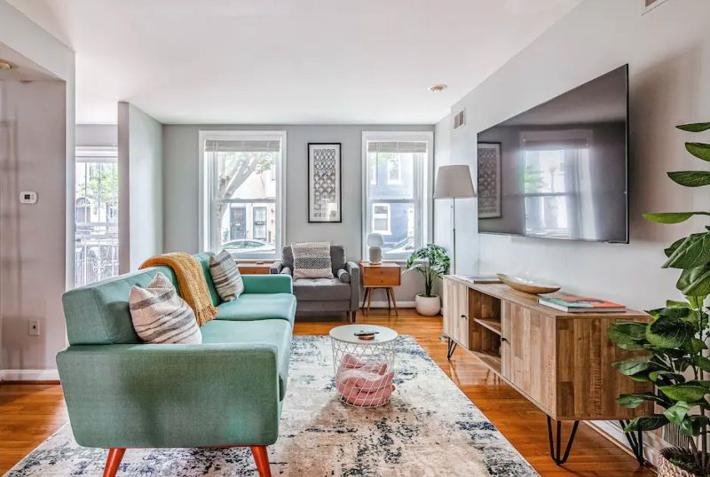Nestled in the heart of Northwest Washington, DC, this stunning modern home boasts two breathtakingl - Photo 2