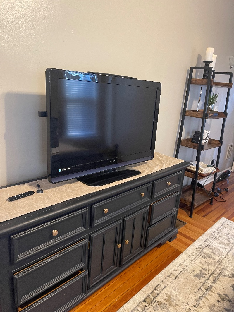 Spacious Second Floor Apartment near hospitals - Photo 8