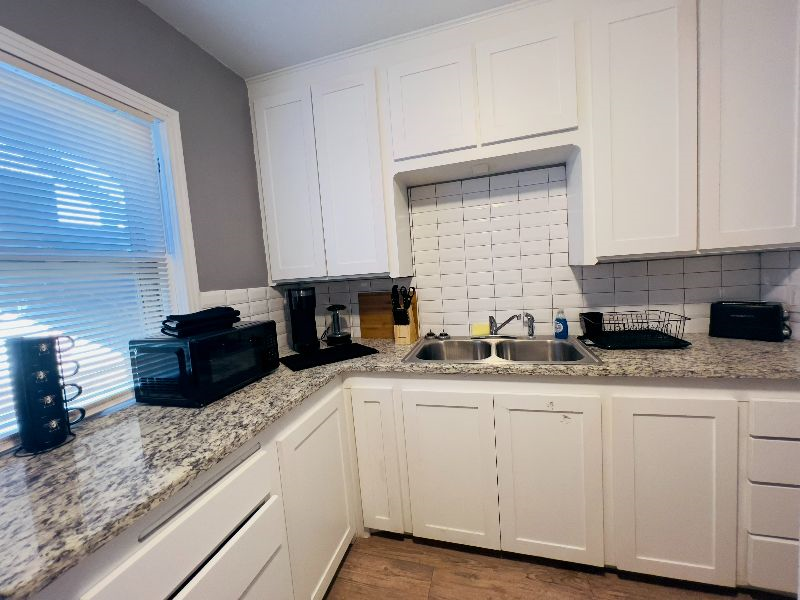Charming 2 bed / 1 bath near Texas Tech - Photo 7