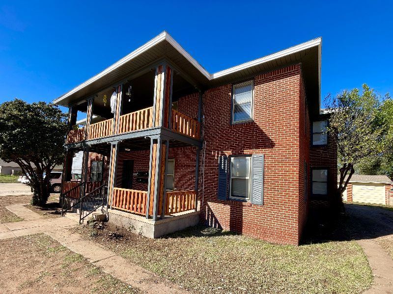 Charming 2 bed / 1 bath near Texas Tech - Photo 12