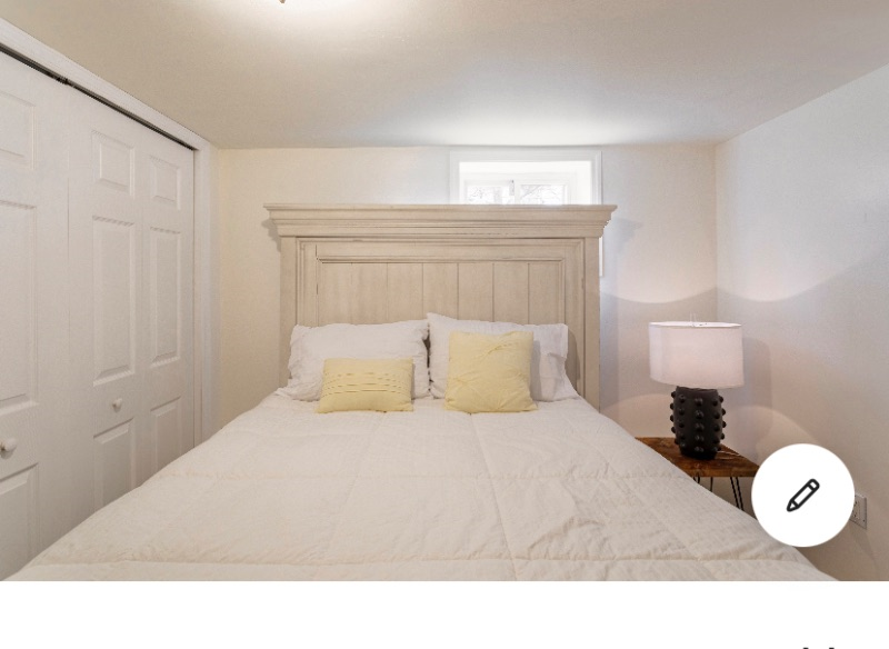 Unbeatable Location: Amazing 2BR/1BA Apartment in Staten Island, NY! - Photo 4