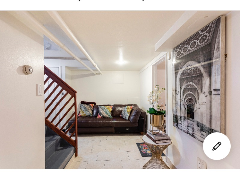 Unbeatable Location: Amazing 2BR/1BA Apartment in Staten Island, NY! - Photo 2