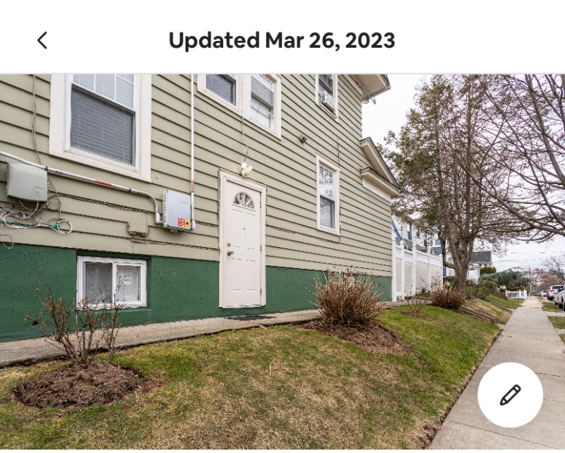 Unbeatable Location: Amazing 2BR/1BA Apartment in Staten Island, NY! - Photo 10
