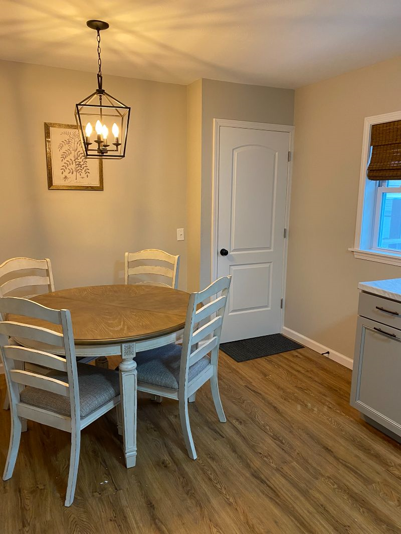 Newly Remodeled  New Furniture 3 Bedroom House - Photo 6