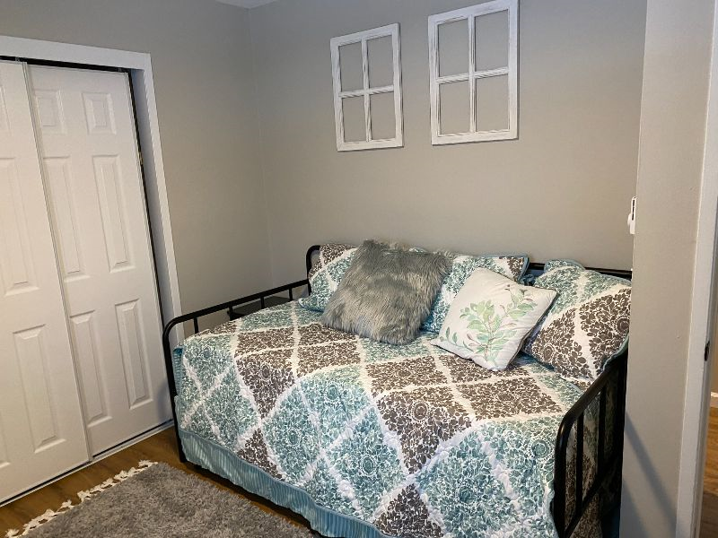 Newly Remodeled  New Furniture 3 Bedroom House - Photo 12