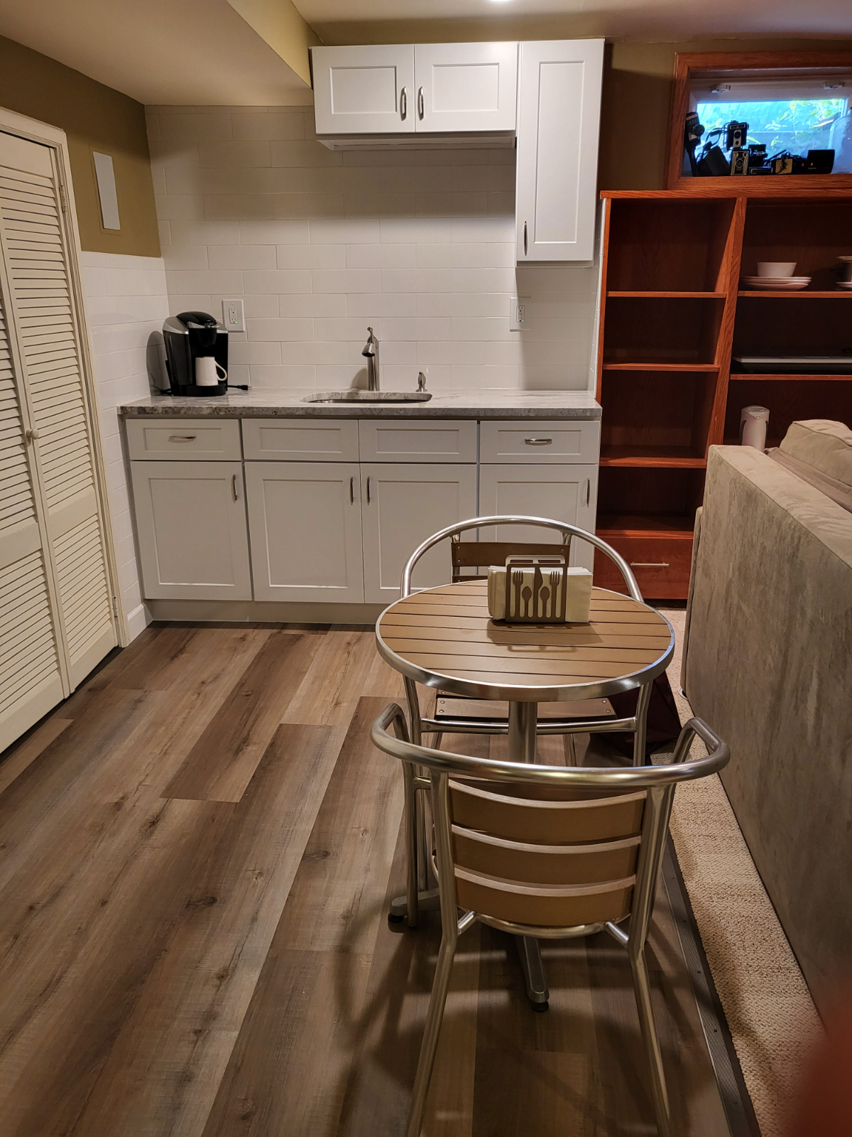 Room Rental with private bath - Photo 8
