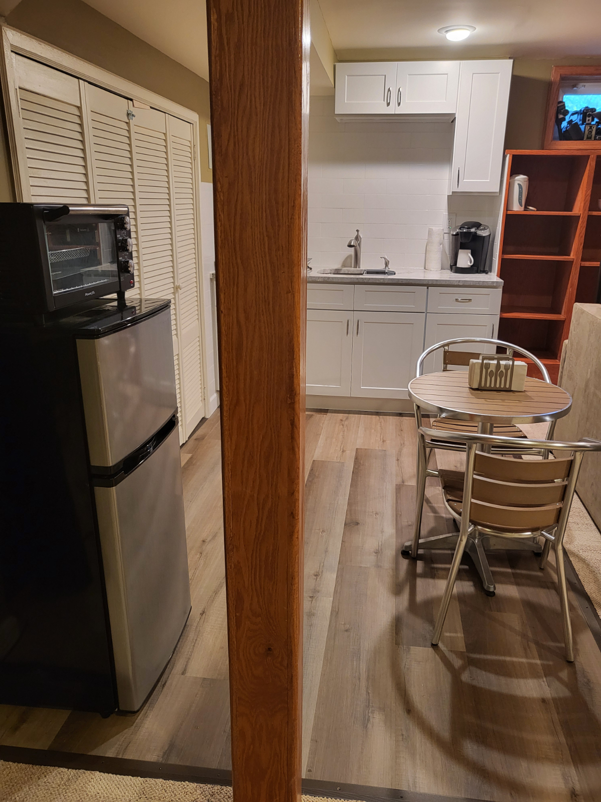 Room Rental with private bath - Photo 9