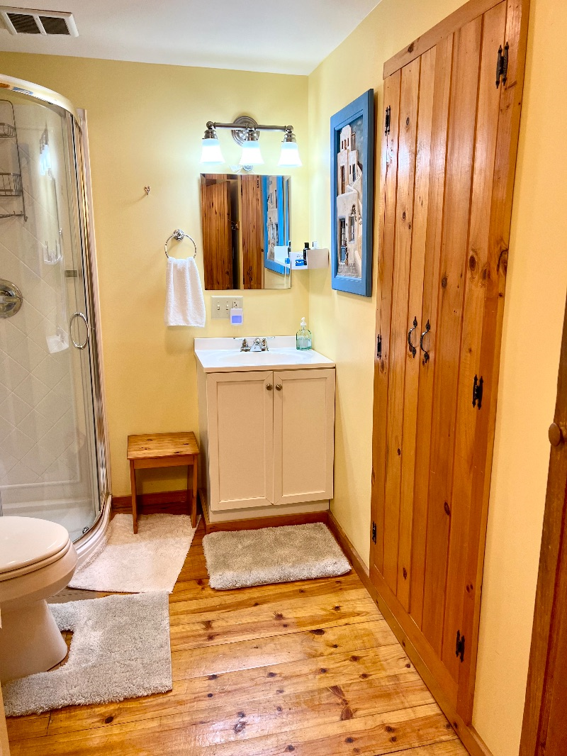 Private Entrance, 1 Bedroom - Photo 10