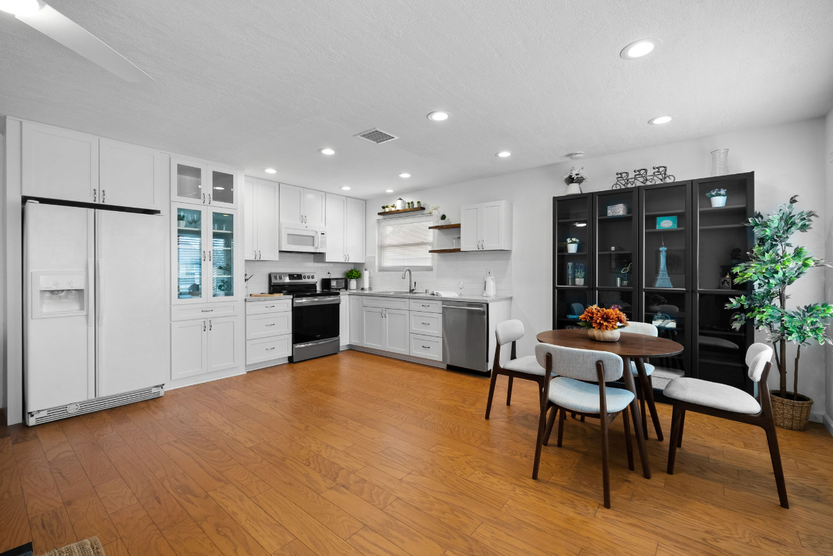 Modern Fully Renovated Condo in UTC/La Jolla - Photo 2