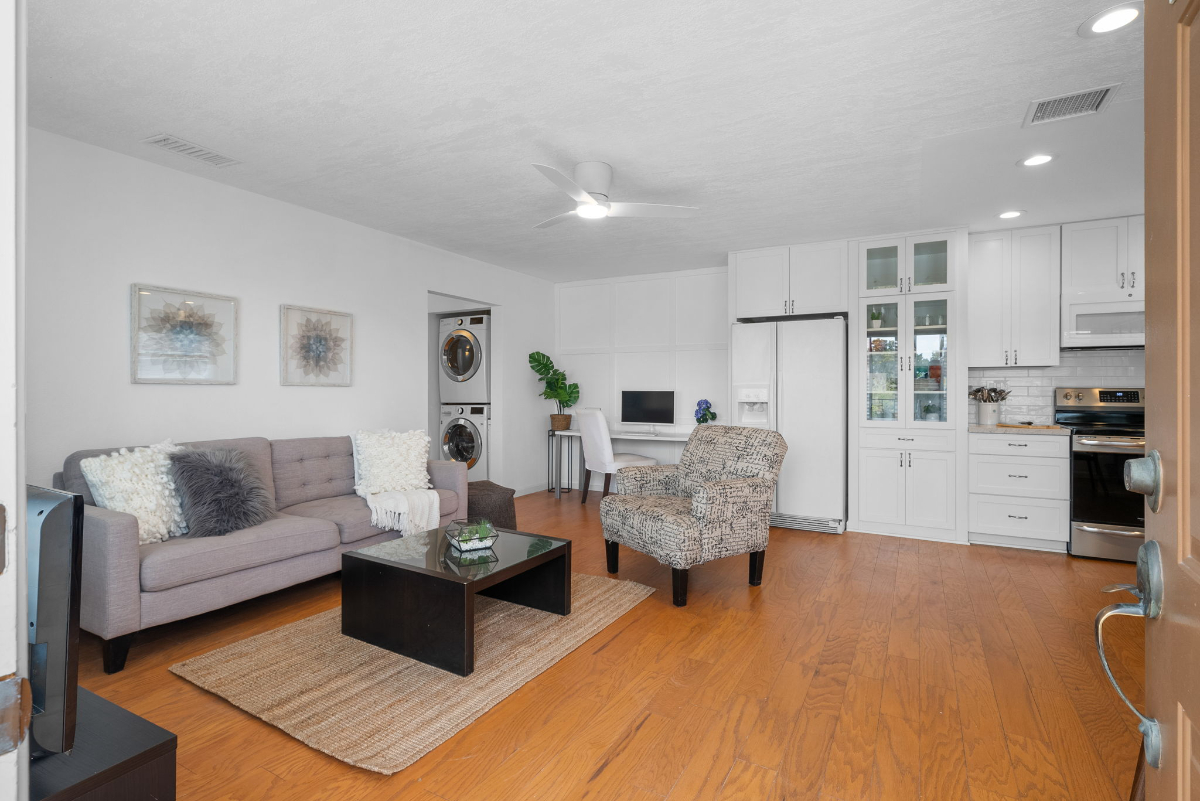 Modern Fully Renovated Condo in UTC/La Jolla - Photo 5