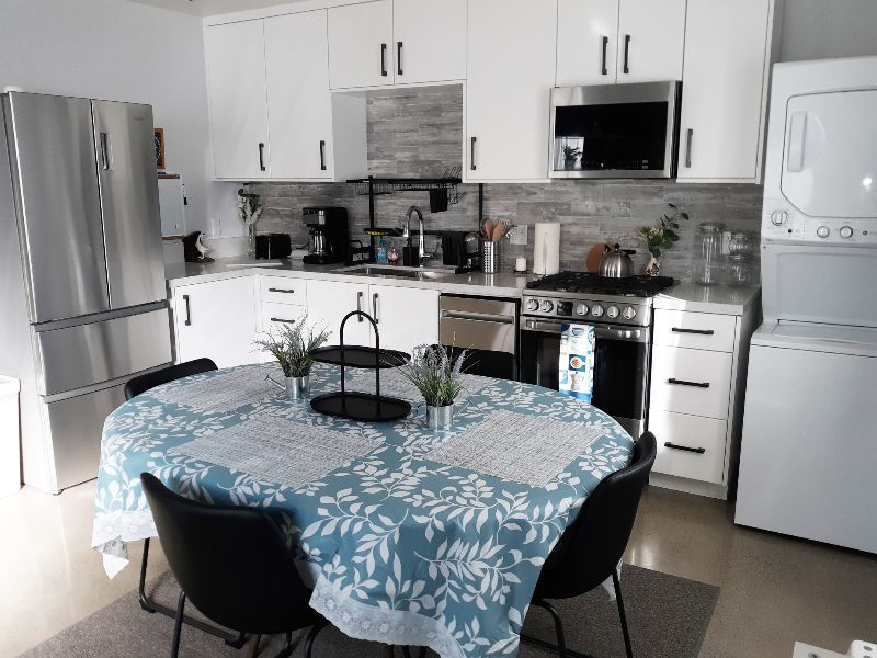 Charming 1BR Apartment Centrally Located - Photo 4