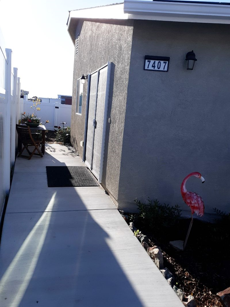 Charming 1BR Apartment Centrally Located - Photo 3