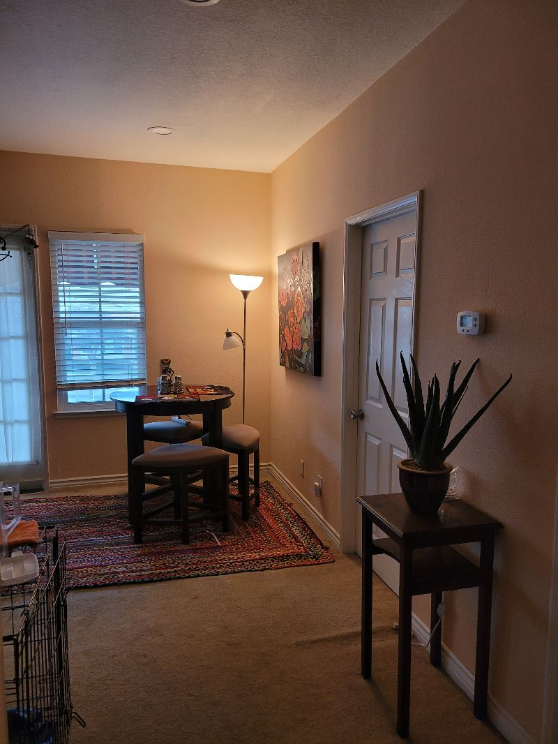 Comfortable and Centrally Located - Photo 6