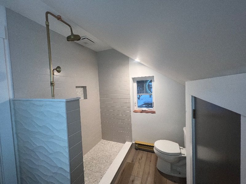 Jericho, VT Lovely, completely Renovated 1 bedroom , detached Apartment - Photo 10