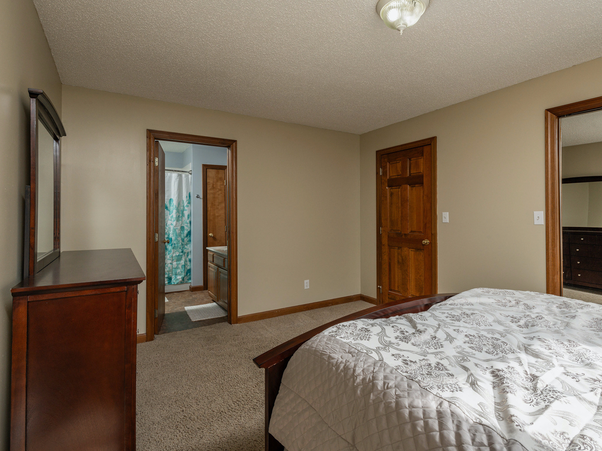 Extended Stay Three Bed Apartment Near Downtown Charleston - Photo 8