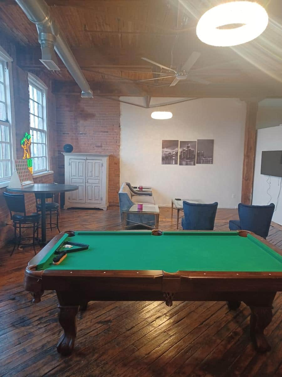 Detroit Riverview Loft