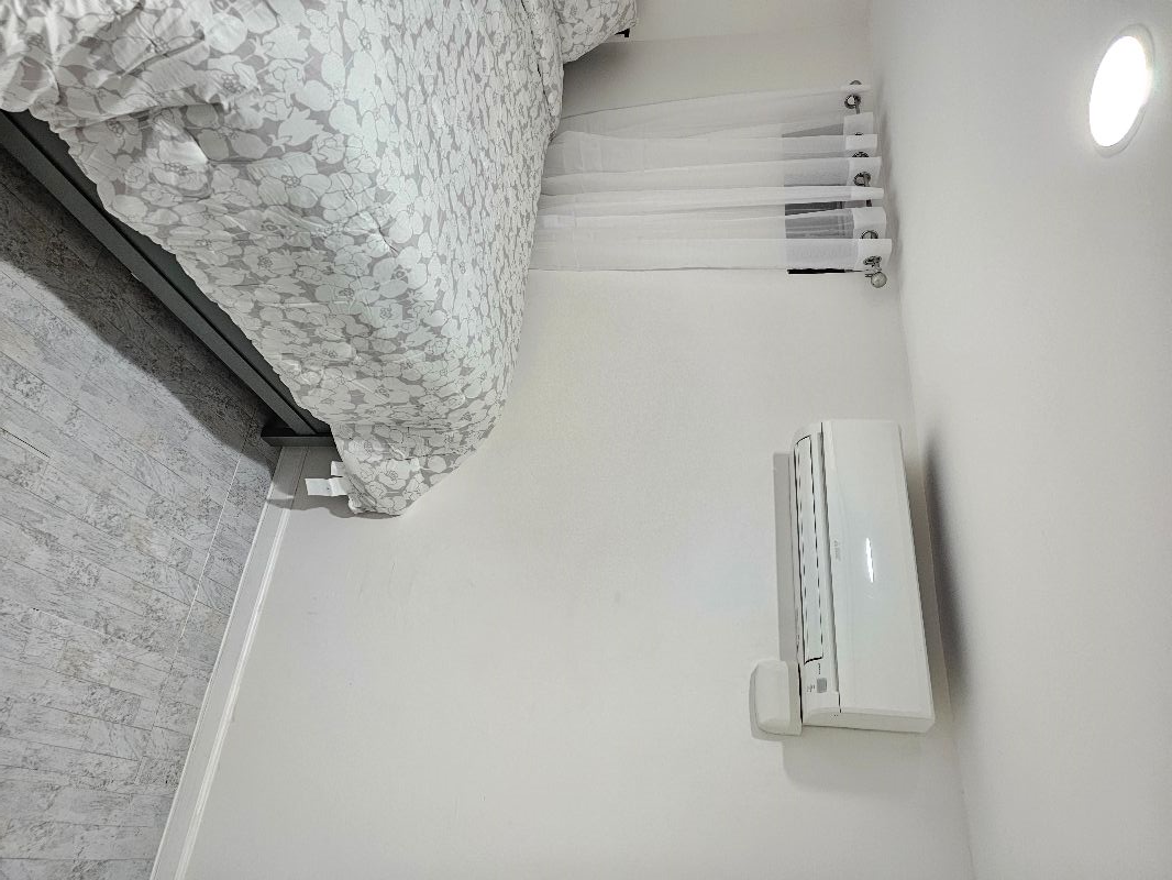 Cozy One Bedroom Basement Unit/Apartment (Fully Furnished/Utilities Included) - Photo 3