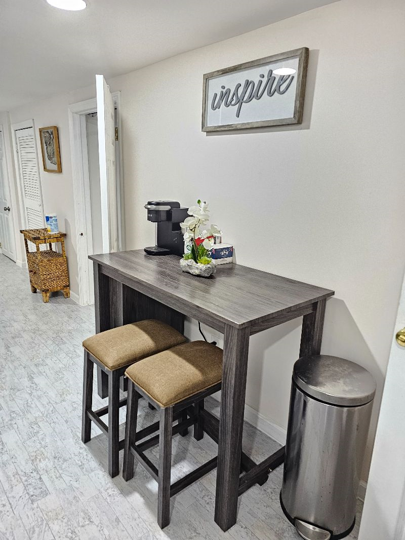 Cozy One Bedroom Basement Unit/Apartment (Fully Furnished/Utilities Included) - Photo 12