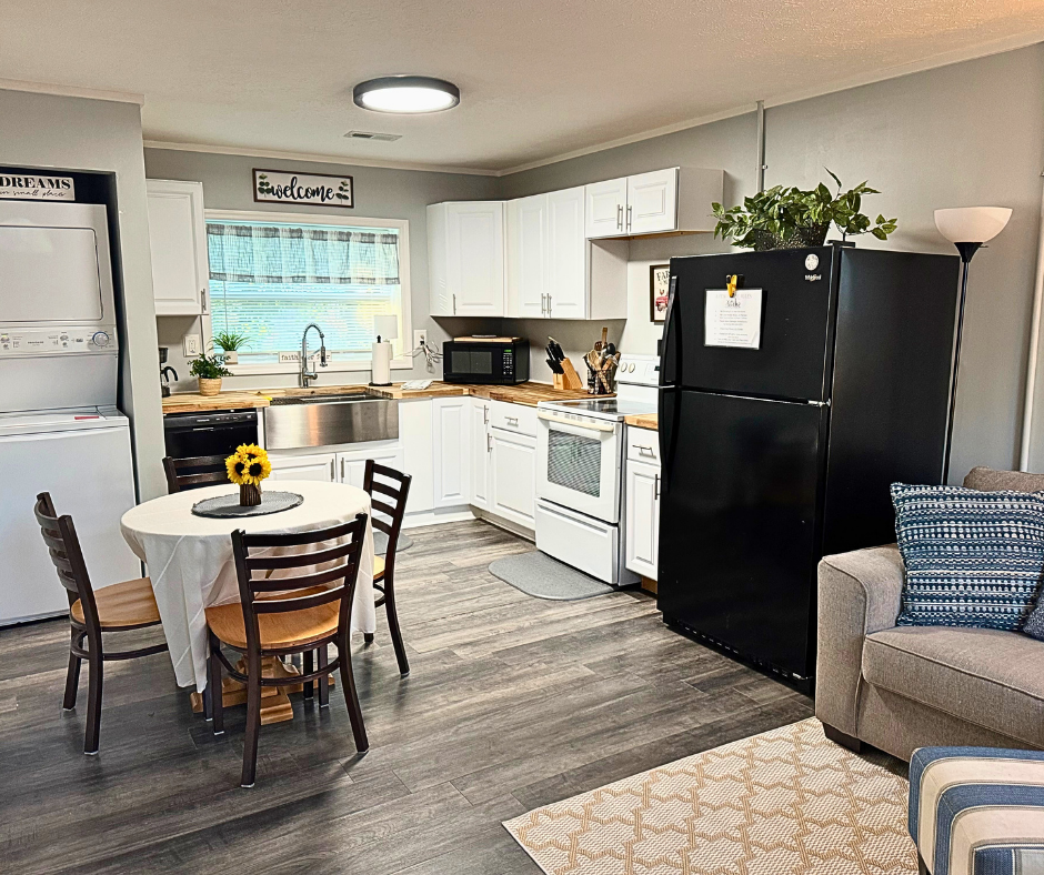 Pet Friendly 1BR Home 10 Min to UT & Hospitals