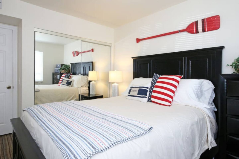 3 br/2ba Beach Condo in Mission Beach - Photo 2